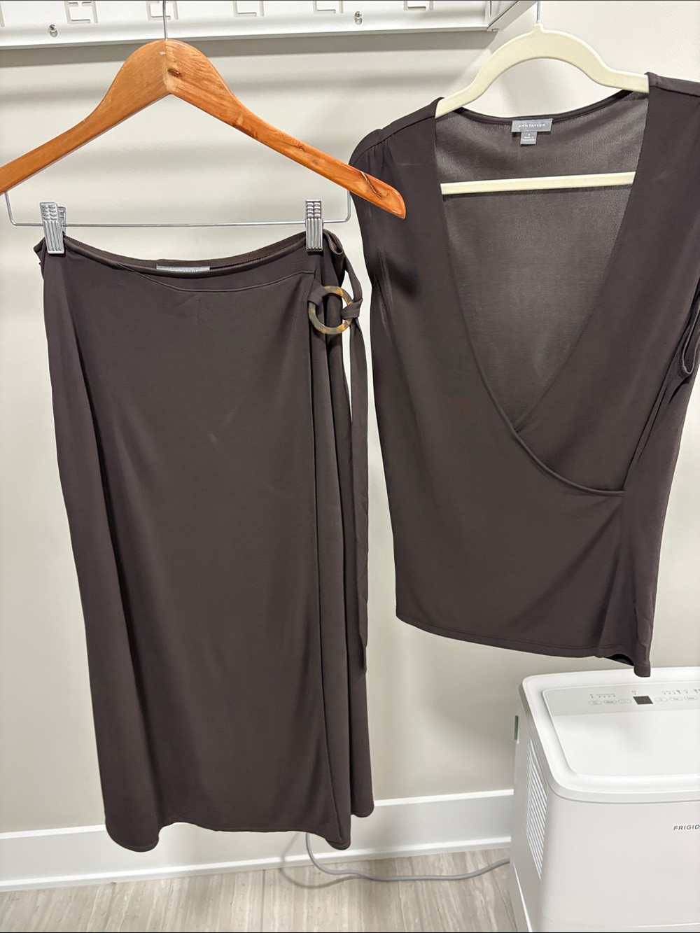 Ann Taylor Dark Brown Wrap Midi Skirt with Side Ring Tie